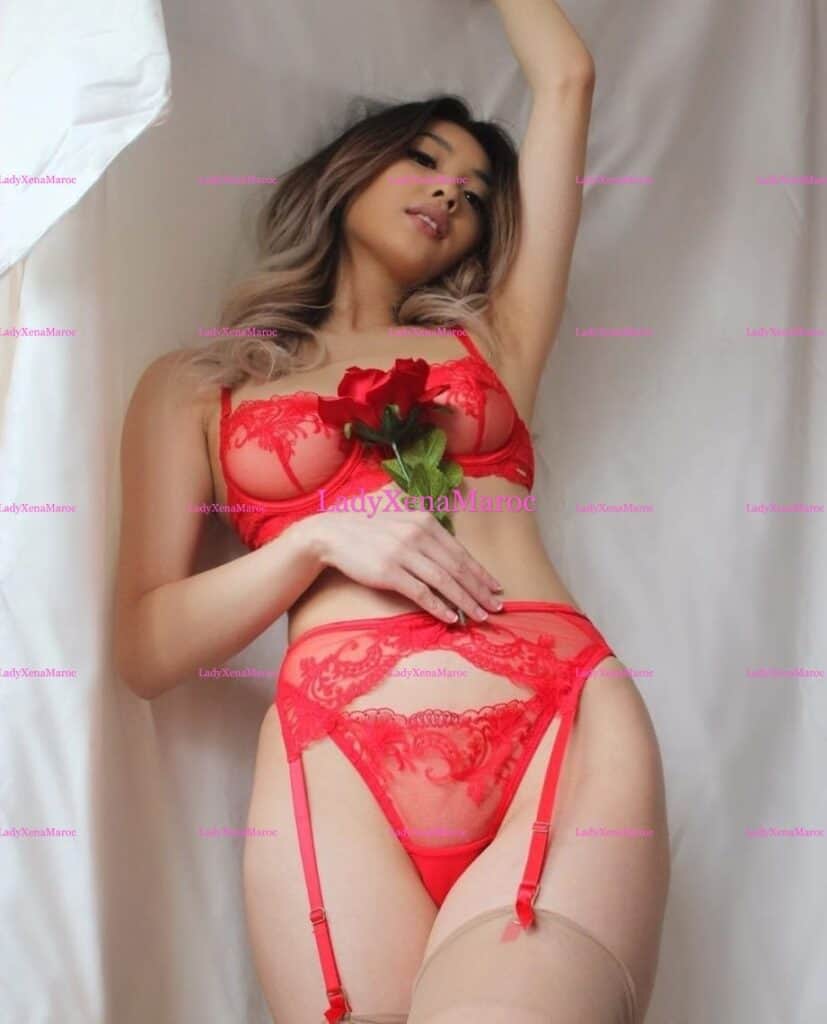 Hot classy Kimmy