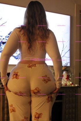 Mature femme